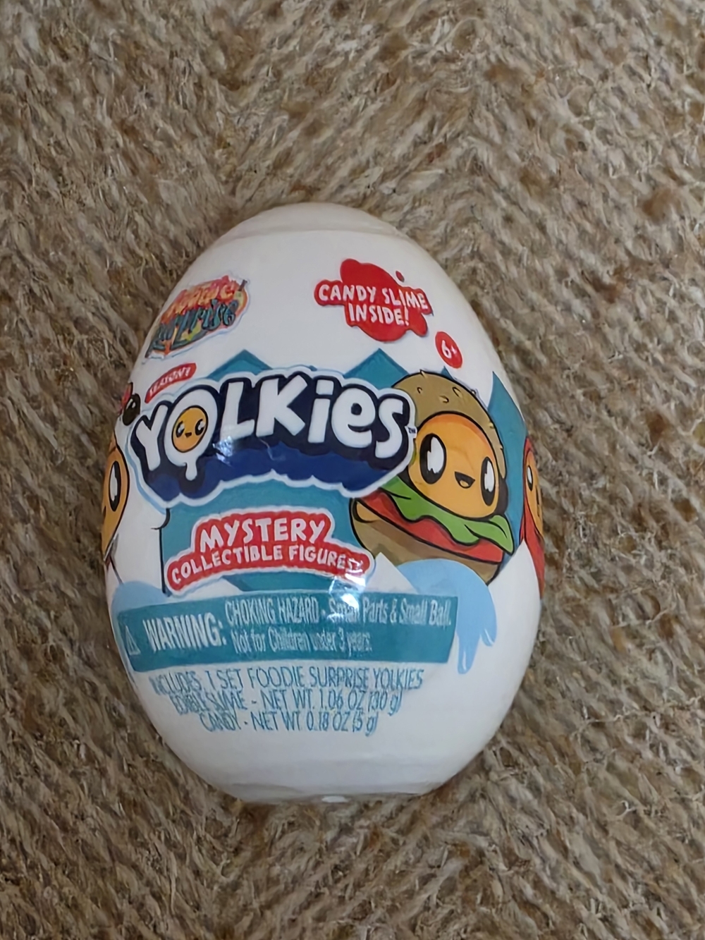 Yolkies Mystery Collectible Figure with Candy Slime Inside – New Sealed